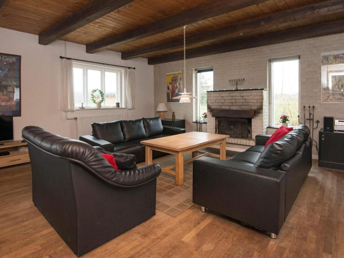 15 Person Holiday Home In Hundslund מראה חיצוני תמונה